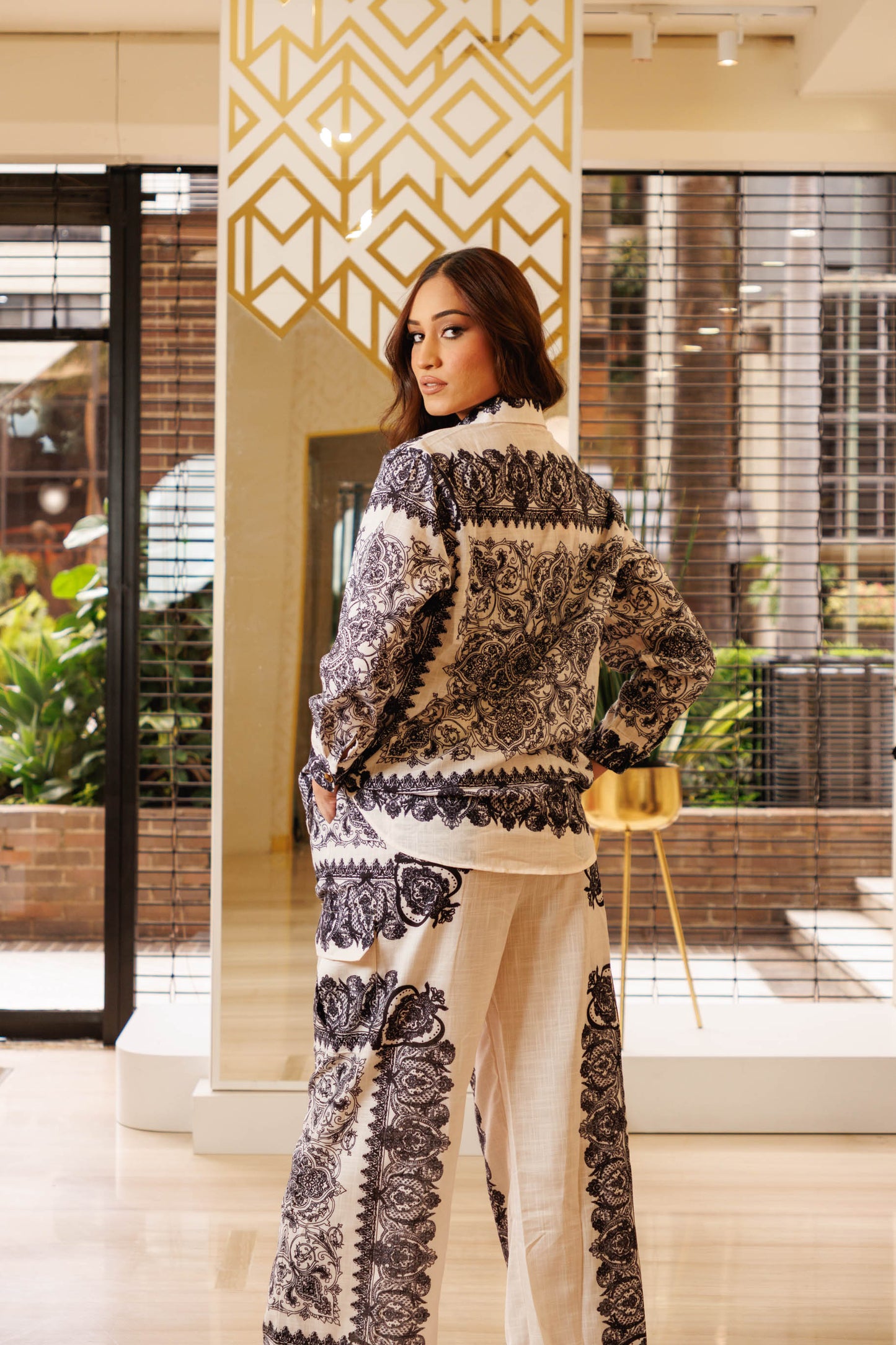 SET DE PANTALON ESTAMPADO ARABEZCO